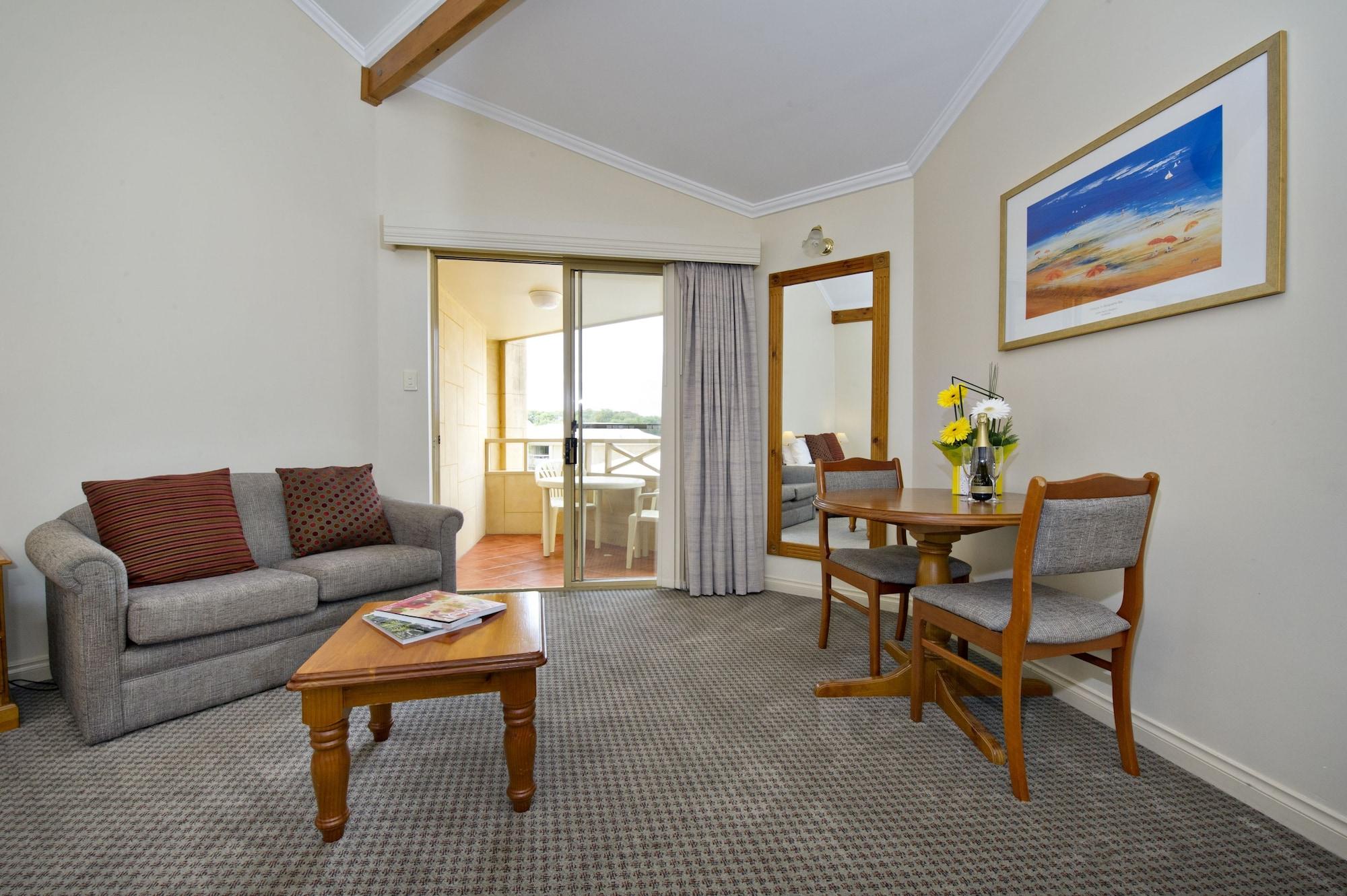 Abbey Beach Resort Busselton Exterior photo